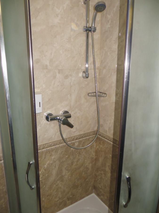 Hotel 100 Metriv Vid Vytyagu Bukovel Habitación foto